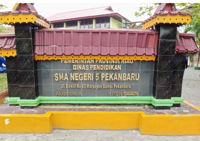 Siswa Disediakan Fasilitas Telepon Sekolah, SMAN 5 Pekanbaru Larang Siswa HP