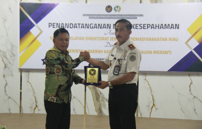 Wujudkan Pemasyarakatan Berdampak, Kepala Lapas Pekanbaru Hadiri Penandatanganan MoU Kanwil Ditjenpas Riau dengan Pemkab Kepulauan Meranti