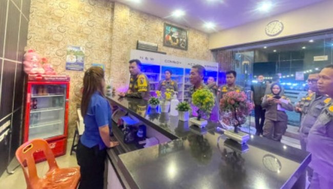 Bioskop Mini Dirazia, Satpol PP Pekanbaru Amankan Lima Pasangan 