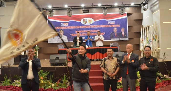 Reza Nahkodai KONI Pekanbaru, Azwendi Yakin Era Baru Prestasi Dimulai