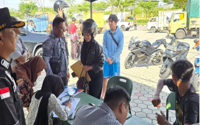 Optimalisasi PAD, Bapenda Pekanbaru Edukasi Puluhan Pemilik Kendaraan Penunggak Pajak