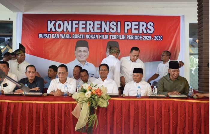 Konfrensi Pers, Paslon H.Bistamam dan Jhoni Carles Pemenang Pilkada Rohil 2024 Ajak Masyarakat Membangun Daerah