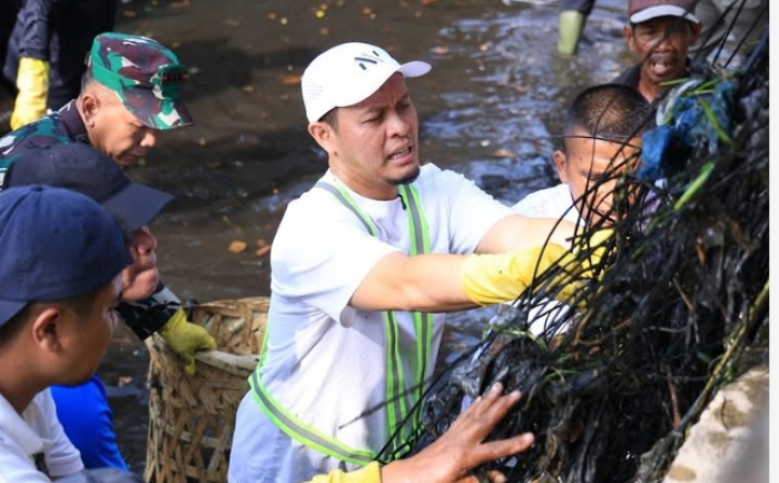 Sukseskan Gerakan Indonesia ASRI, Pemko Pekanbaru dan Pemprov Riau Gelar Goro Bersama