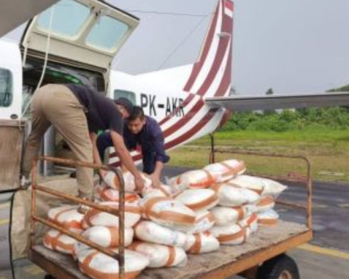 Operasi Modifikasi Cuaca Tahap Pertama Rampung, 35 Ton Garam Disebar untuk Tekan Karhutla di Riau