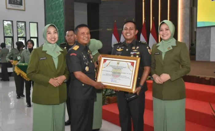 Estafet Kepemimpinan di Kodim 0313/KPR: Letkol Inf Setiawan Hadi Nugroho S.H., M.I.P.  Serahkan Tongkat Komando kepada Letkol Czi Satriady Prabowo, S.