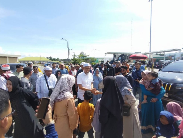 Lepas Keberangkatan Peserta Wisata Religi ke Makam Wali Songo, Wako H Paisal: Doakan Dumai Agar Dilimpahkan Keberkahan