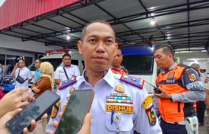 Jaga Arus Kendaraan Tetap Lancar, Dishub Pekanbaru Awasi PKL yang Berjualan di Bahu Jalan