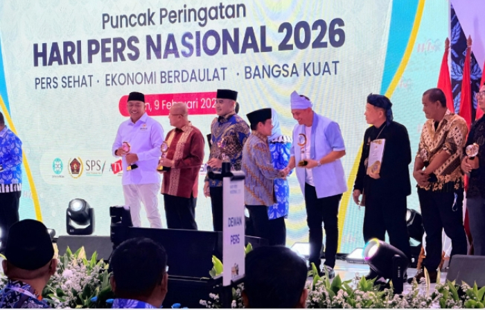Wako Pekanbaru Agung Nugroho Raih SIWO PWI Award di Puncak HPN di Banten 