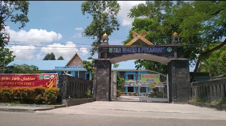 Raih Medali di Berbagai Kompetisi, SMAN 8 Pekanbaru Siapkan Strategi Prestasi Menuju 2027