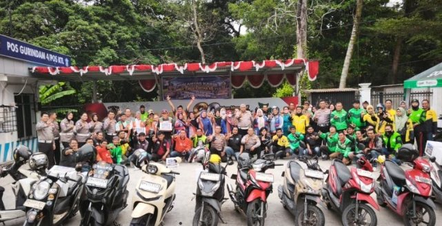 Semarak HUT Lalu Lintas Bhayangkara ke-71, Ditlantas Polda Riau Gelar Baksos Bersama Ojol, Jukir dan Petugas Kebersihan