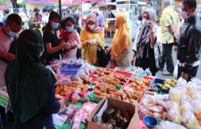 Kadiskes Imbau Pedagang Pasar Ramadan di Pekanbaru Jangan Campur Takjil Dengan Bahan Berbahaya