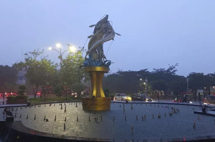 Puluhan Nozel Air Mancur Tugu Selais Pekanbaru Dicuri OTK, Plt DLHK Reza Aulia: Silahkan Lapor Ke Nomor Ini 