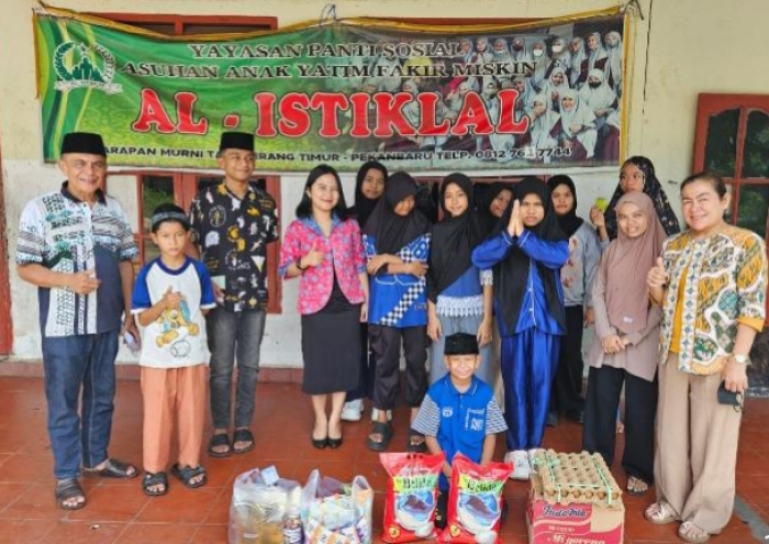 Jumat Berkah Rutin, Karyawan dan Staf New Paragon dan Grand Dragon Kembali Salurkan Sembako di Dua Panti Asuhan