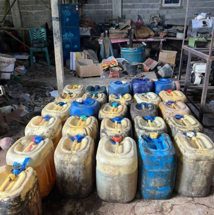 Modus Tangki Modifikasi, Pria Paruh Baya di Kuansing Timbun 1.200 Liter Solar Subsidi Diciduk Ditkrimsus Polda Riau