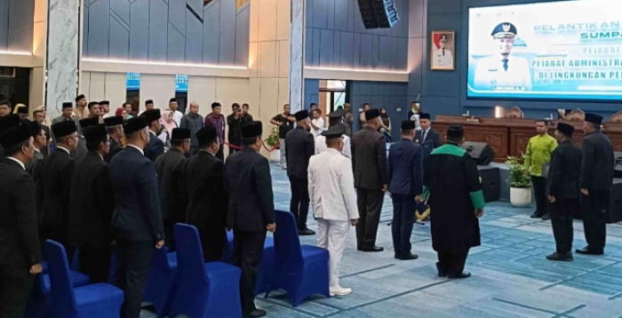 Wako Agung Lantik Dua Kadis dan 27 Pejabat Pemko Pekanbaru, Berikut Daftar Lengkapnya