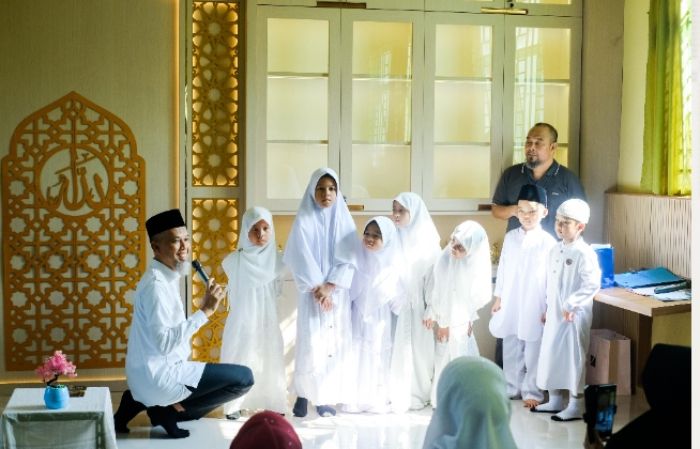 Wako H. Paisal Uji Hafalan Peserta Tasmi Juz 29 & 30 Yayasan Amazing Kidz, Berikan Apresiasi Khusus untuk Motivasi
