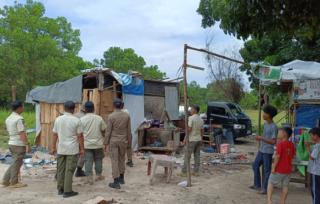 Tata Estetika Kota, Satpol PP Pekanbaru Bongkar 70 Lapak PKL di Kawasan Stadion Utama Riau