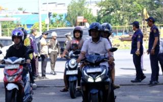 Bapenda Riau Ikut Razia ODOL dan Penertiban Pajak Kendaraan di Pekanbaru, Hadirkan Layanan Samsat Keliling