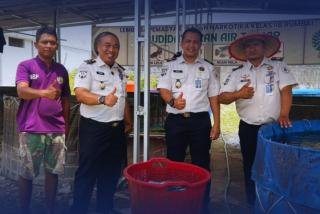 Dari Kolam Tumbuh Harapan, WBP Lapas Narkotika Rumbai Sukses Panen Ikan Lele