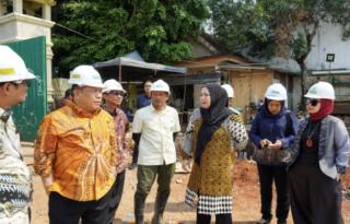 Plt. Gubernur Riau Didampingi Kaban Bapenda Tinjau Progres Pembangunan Hotel Riau